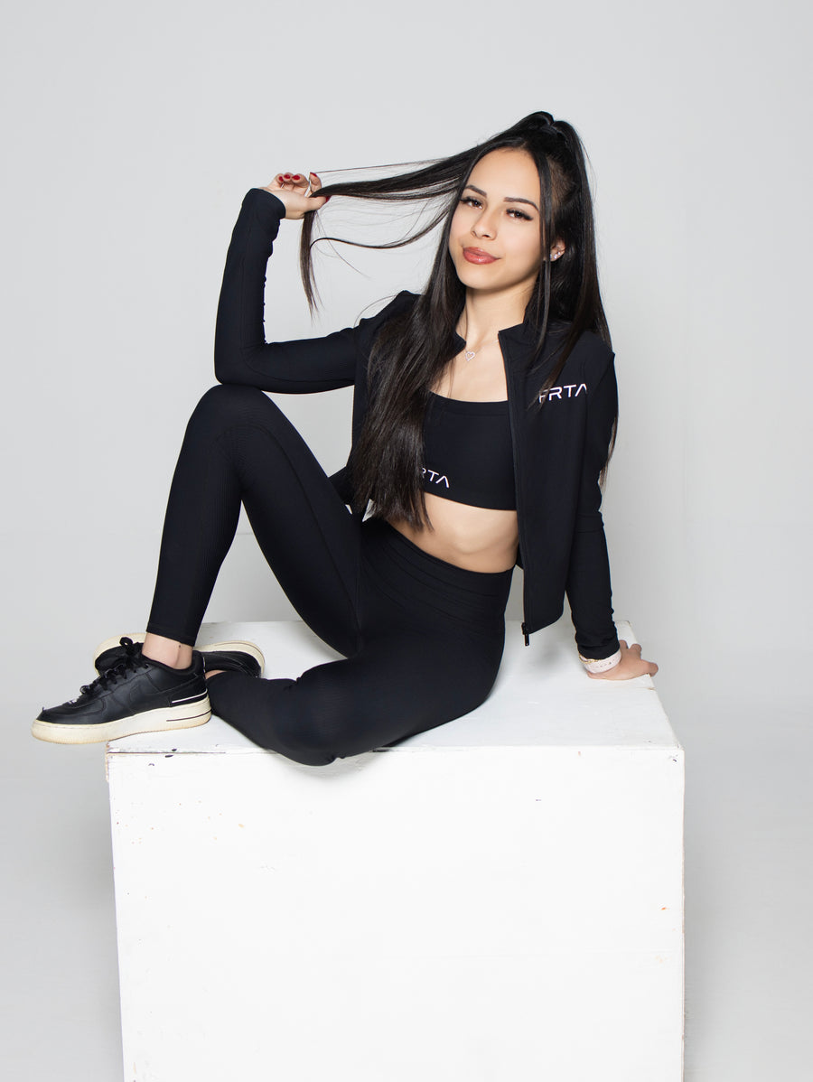 black elevate leggings set